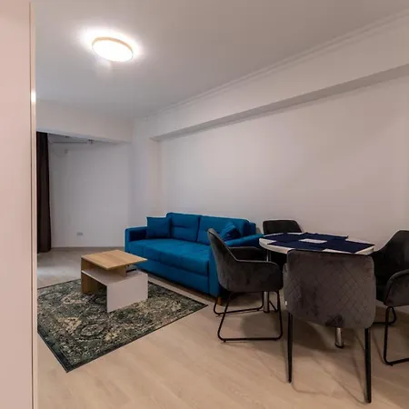 Aurora Apartment *
